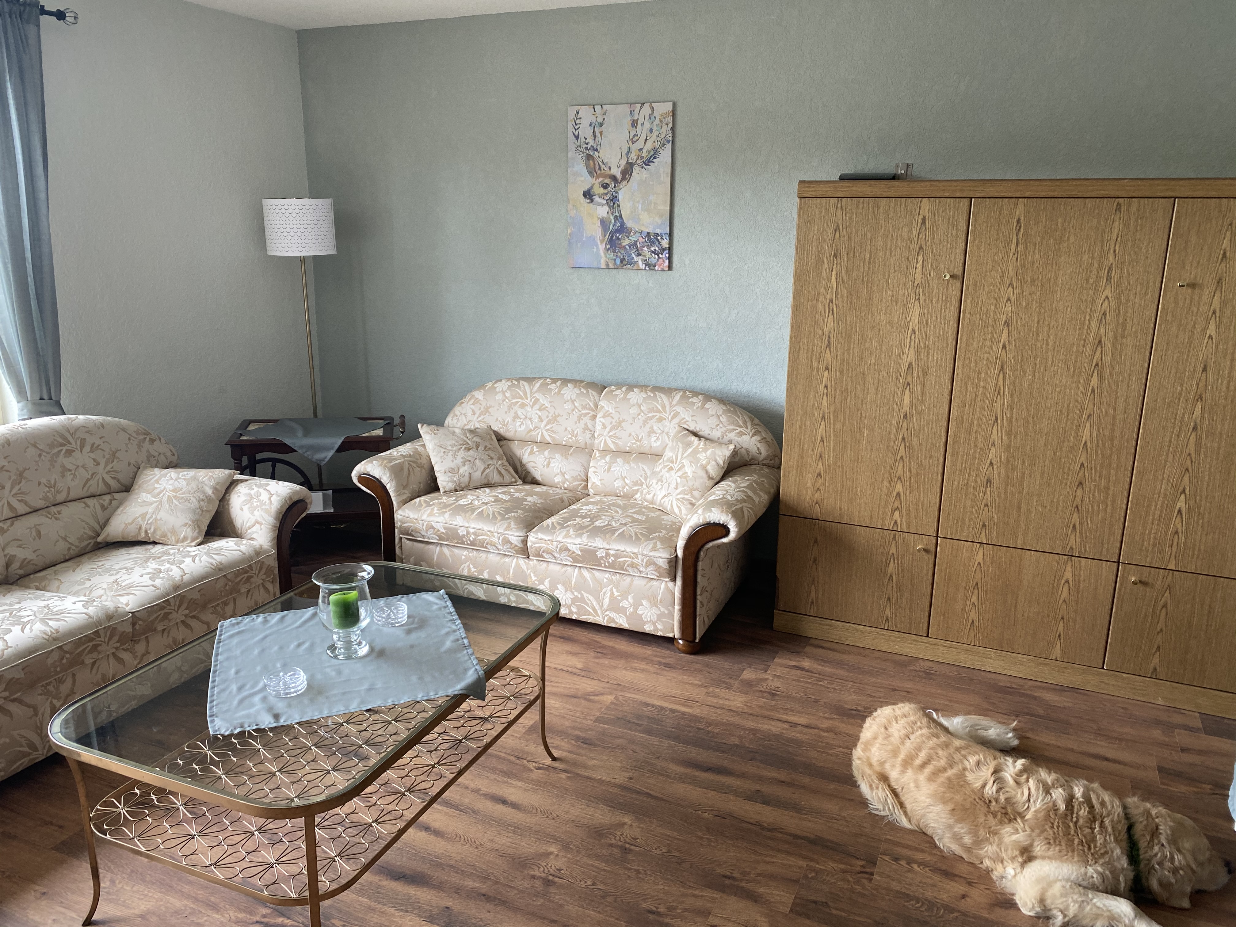 Schlafzimmer mit Doppelbett in der FeWo Capreolus